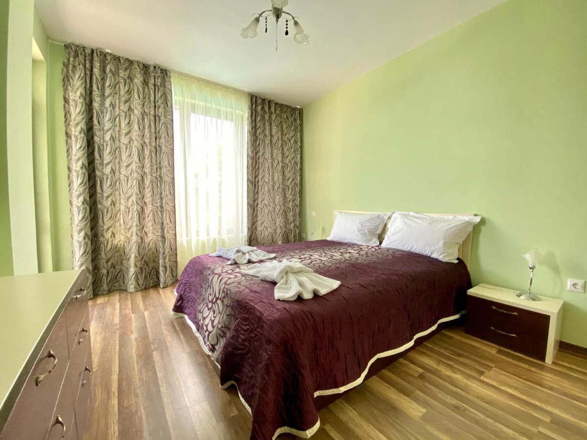 Green Paradise Deluxe Apartments Primorsko Exteriér fotografie